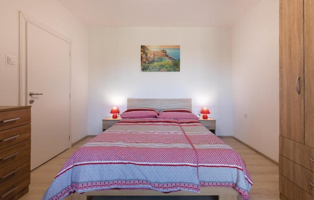 Popovic Apartment Пула Екстериор снимка