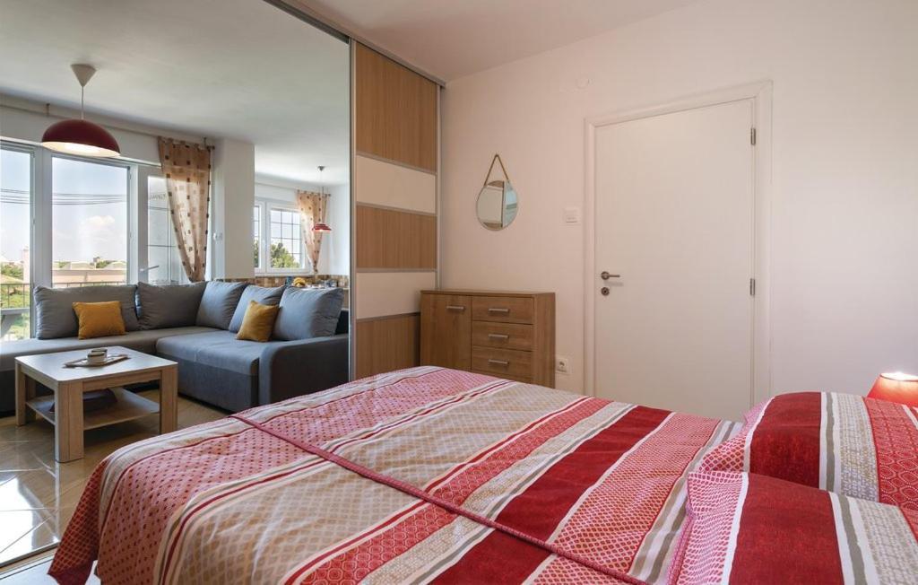 Popovic Apartment Пула Екстериор снимка